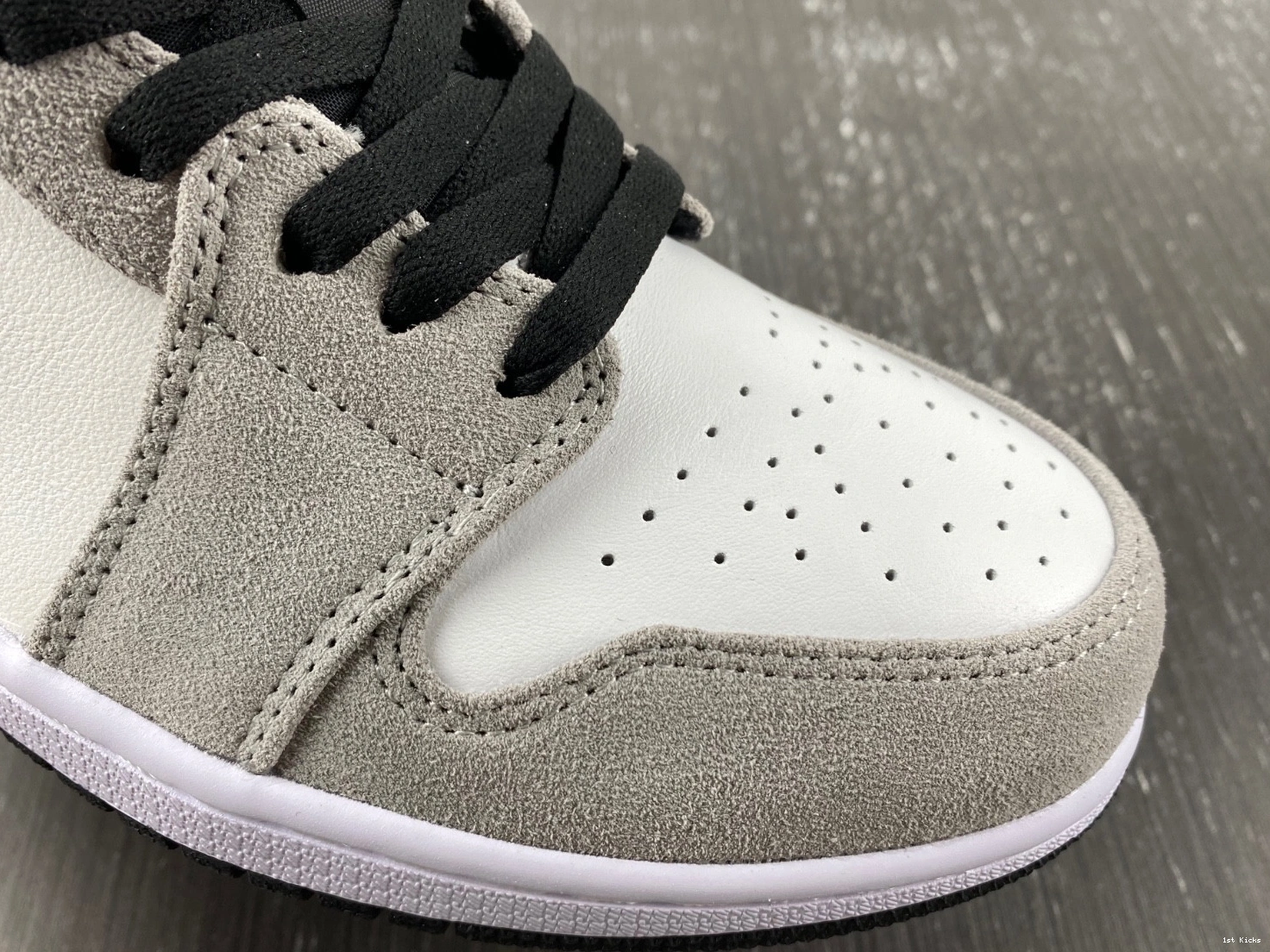 Jordan 1 Low Air DX4334-008 Club